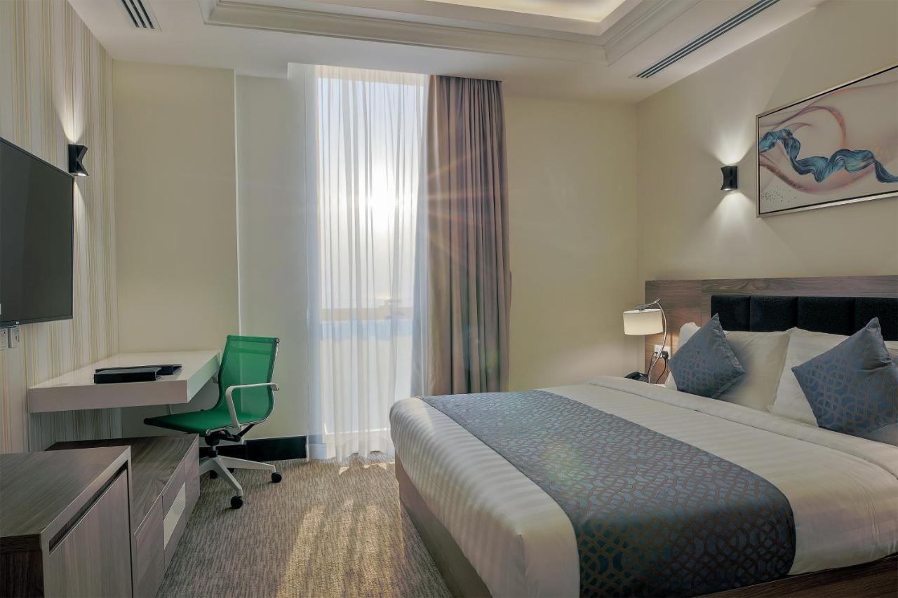 The Proud Hotel Αλ Κομπάρ Εξωτερικό φωτογραφία
