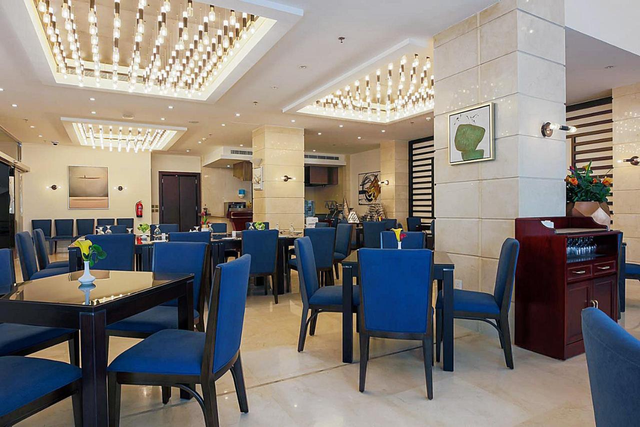 The Proud Hotel Αλ Κομπάρ Εξωτερικό φωτογραφία