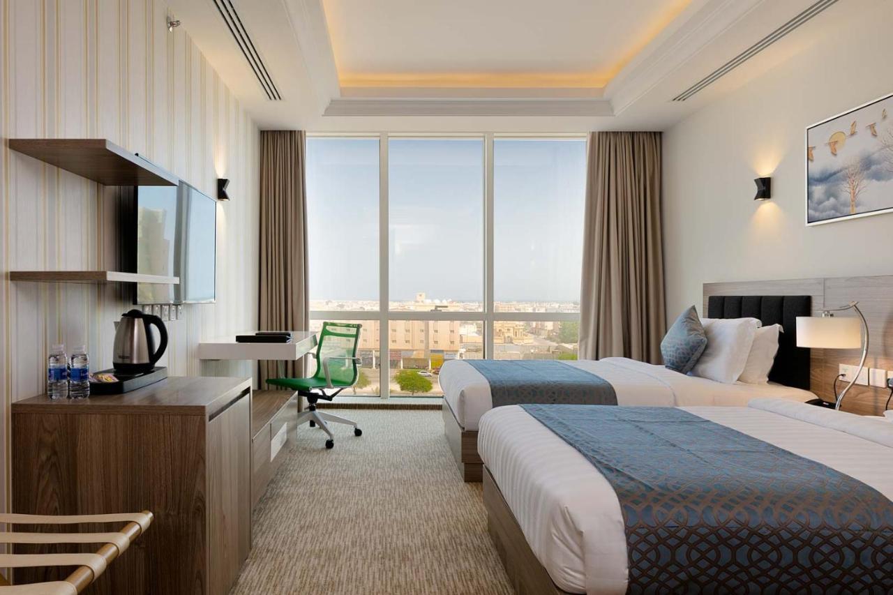 The Proud Hotel Αλ Κομπάρ Εξωτερικό φωτογραφία