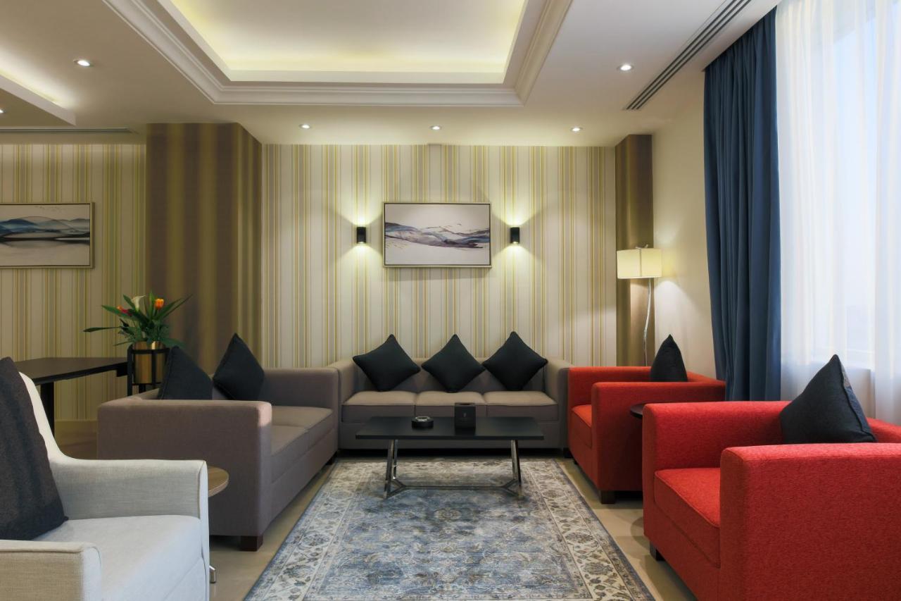 The Proud Hotel Αλ Κομπάρ Εξωτερικό φωτογραφία