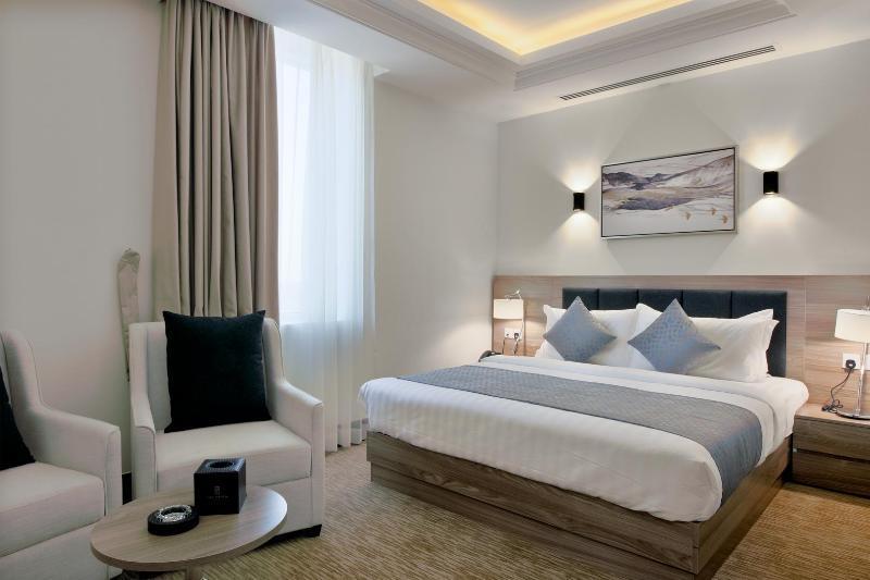 The Proud Hotel Αλ Κομπάρ Εξωτερικό φωτογραφία